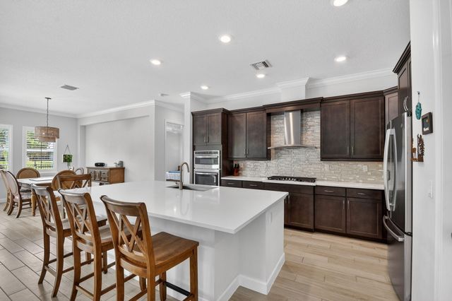 1055 Ember Ridge Run, Loxahatchee, FL 33470