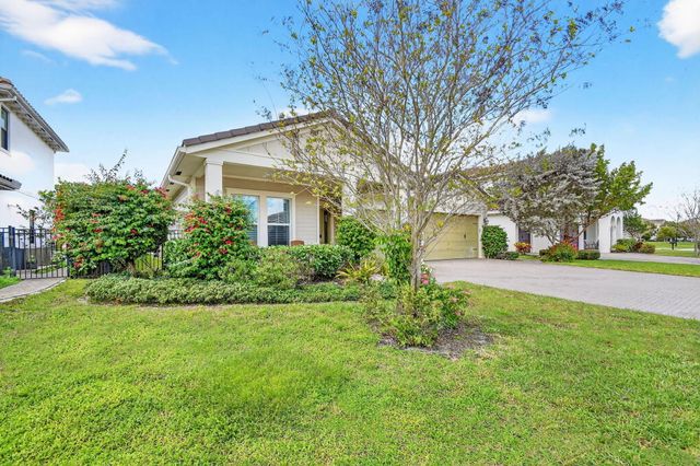1055 Ember Ridge Run, Loxahatchee, FL 33470