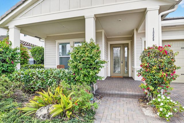 1055 Ember Ridge Run, Loxahatchee, FL 33470