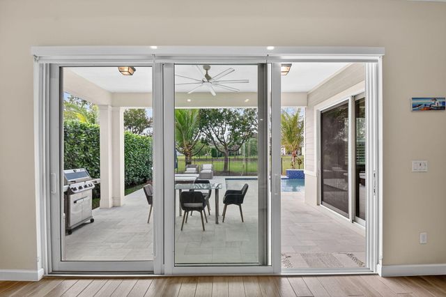 1055 Ember Ridge Run, Loxahatchee, FL 33470