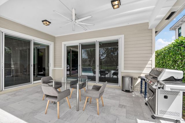 1055 Ember Ridge Run, Loxahatchee, FL 33470