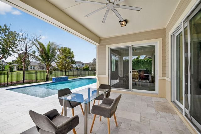 1055 Ember Ridge Run, Loxahatchee, FL 33470