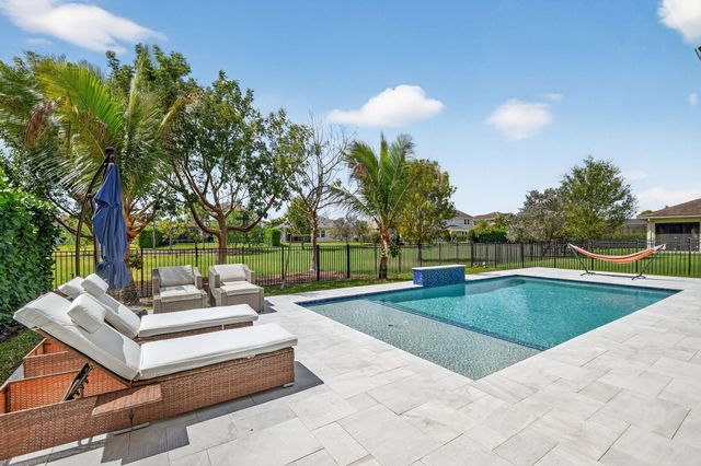 1055 Ember Ridge Run, Loxahatchee, FL 33470