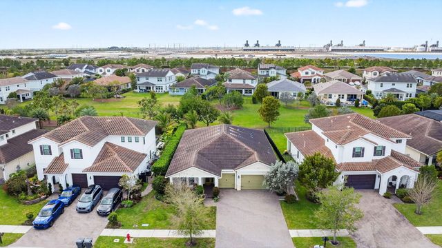 1055 Ember Ridge Run, Loxahatchee, FL 33470