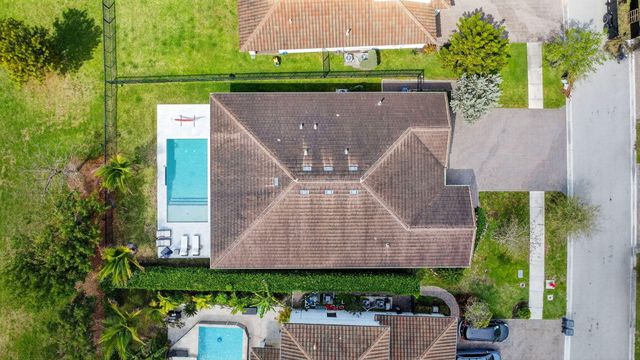 1055 Ember Ridge Run, Loxahatchee, FL 33470