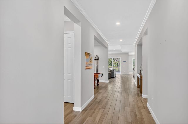 1055 Ember Ridge Run, Loxahatchee, FL 33470