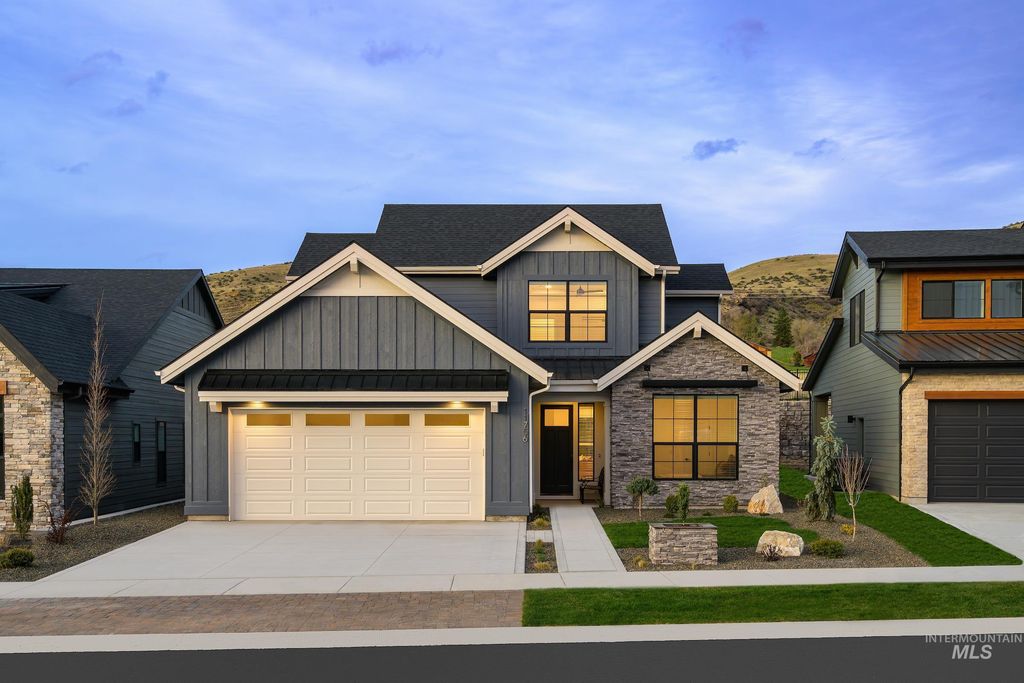 11756 N Rabbitbrush Way, Boise, ID 83714