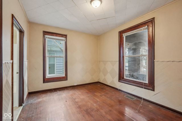 404 N Grant Avenue, Indianapolis, IN 46201