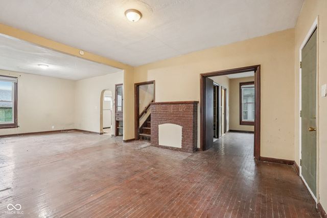 404 N Grant Avenue, Indianapolis, IN 46201