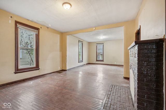 404 N Grant Avenue, Indianapolis, IN 46201