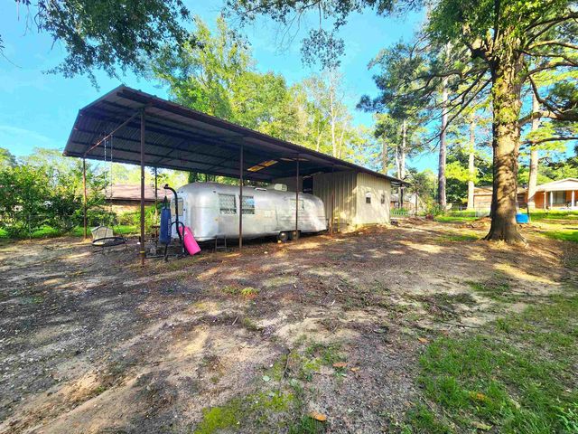 1203 Pine Circle, Smackover, AR 71762