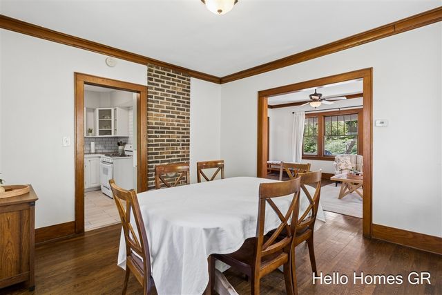 949 College Avenue, Grand Rapids, MI 49503