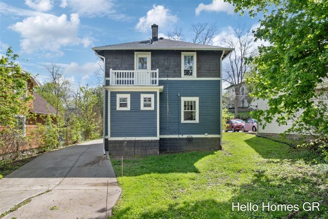 949 College Avenue, Grand Rapids, MI 49503