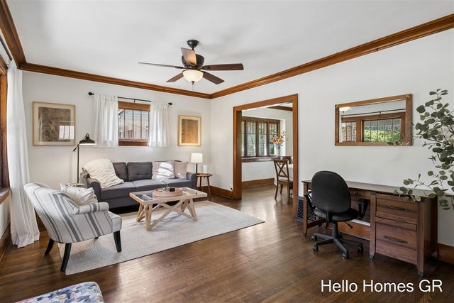 949 College Avenue, Grand Rapids, MI 49503