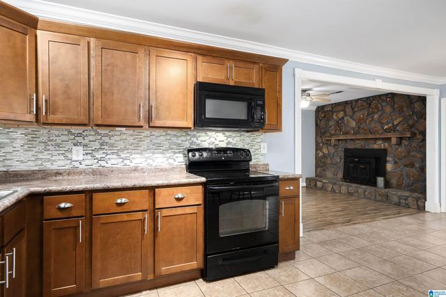 557 SPRINGDALE ROAD, Mount Olive, AL 35071