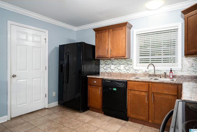 557 SPRINGDALE ROAD, Mount Olive, AL 35071