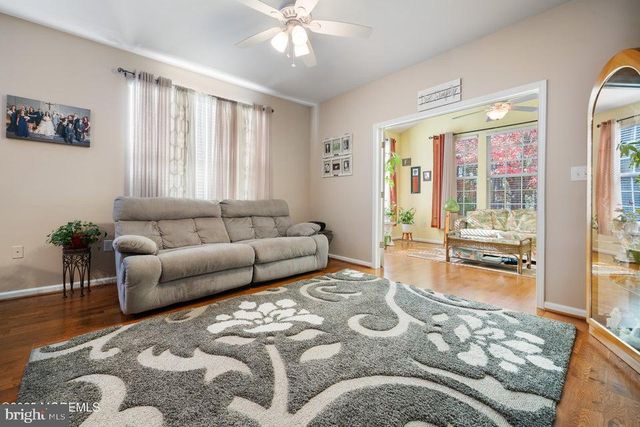 24 POND VIEW CIRCLE, Barnegat, NJ 08005