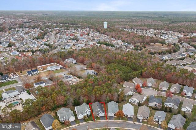 24 POND VIEW CIRCLE, Barnegat, NJ 08005