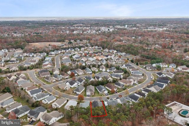 24 POND VIEW CIRCLE, Barnegat, NJ 08005