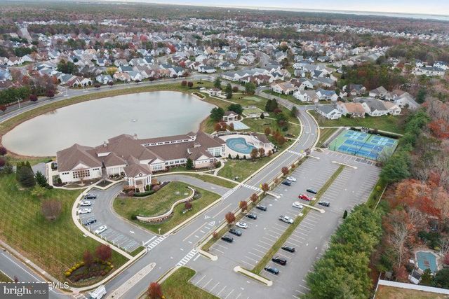 24 POND VIEW CIRCLE, Barnegat, NJ 08005