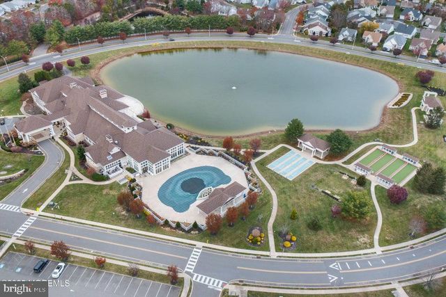 24 POND VIEW CIRCLE, Barnegat, NJ 08005