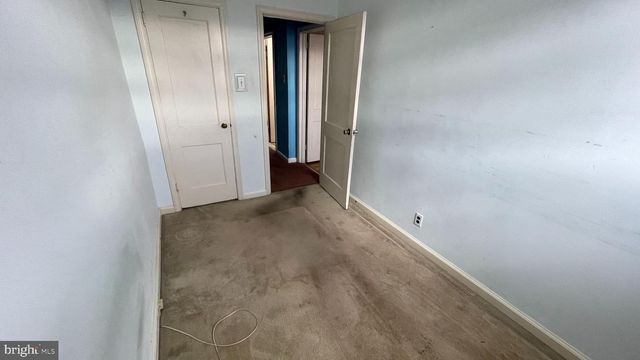 3042 FAIRFIELD ST, Philadelphia, PA 19136