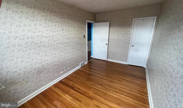 3042 FAIRFIELD ST, Philadelphia, PA 19136