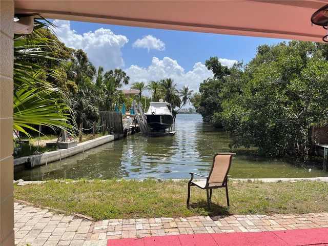 2100 AVENUE A, Bradenton Beach, FL 34217