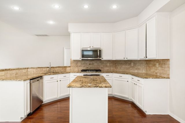 4300 Giovanni Drive, Plano, TX 75024