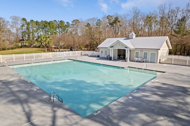 534 Beverly Drive, Summerville, SC 29485