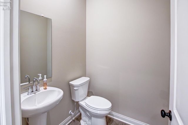 5843 Marcella Way, North Ridgeville, OH 44039