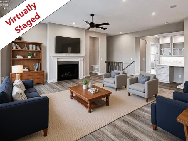 5843 Marcella Way, North Ridgeville, OH 44039
