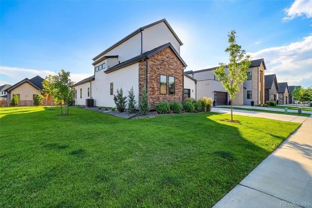 1751 Barefoot Drive, Windsor, CO 80550