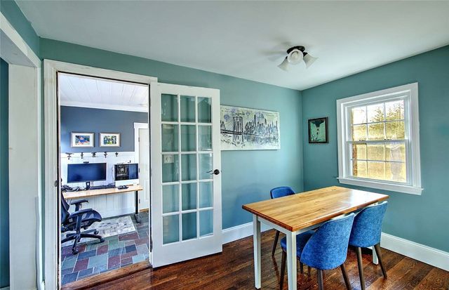 4 Hillcrest Avenue, Smithfield, RI 02828