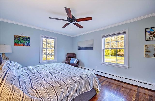 4 Hillcrest Avenue, Smithfield, RI 02828