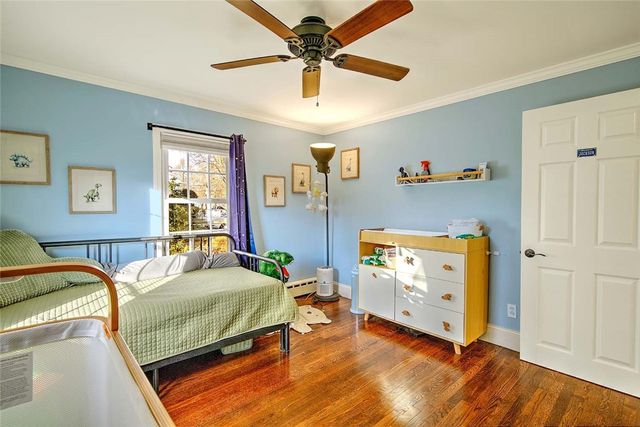 4 Hillcrest Avenue, Smithfield, RI 02828