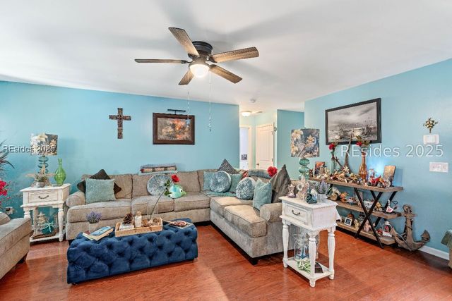 23 Oleander Dr, Beaufort, SC 29907