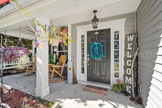 23 Oleander Dr, Beaufort, SC 29907