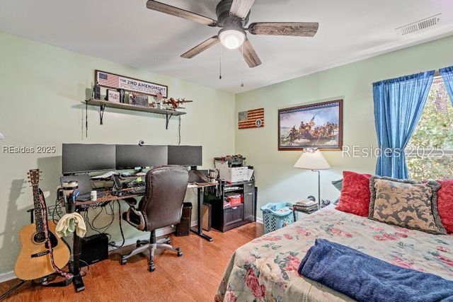 23 Oleander Dr, Beaufort, SC 29907