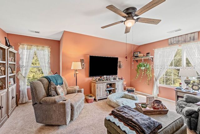 23 Oleander Dr, Beaufort, SC 29907