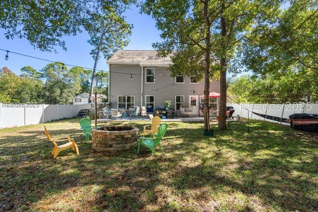 23 Oleander Dr, Beaufort, SC 29907