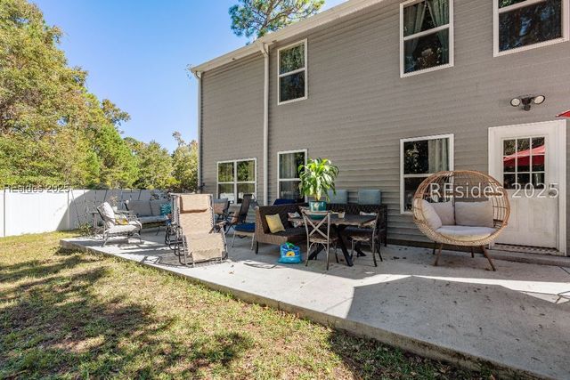 23 Oleander Dr, Beaufort, SC 29907