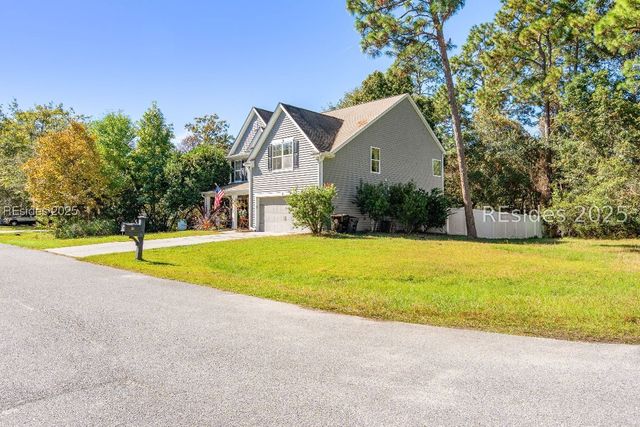 23 Oleander Dr, Beaufort, SC 29907