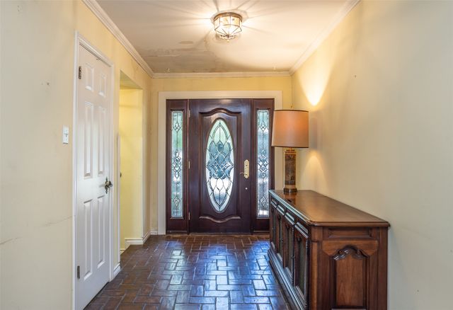 1010 Aspen Road, Gainesville, TX 76240