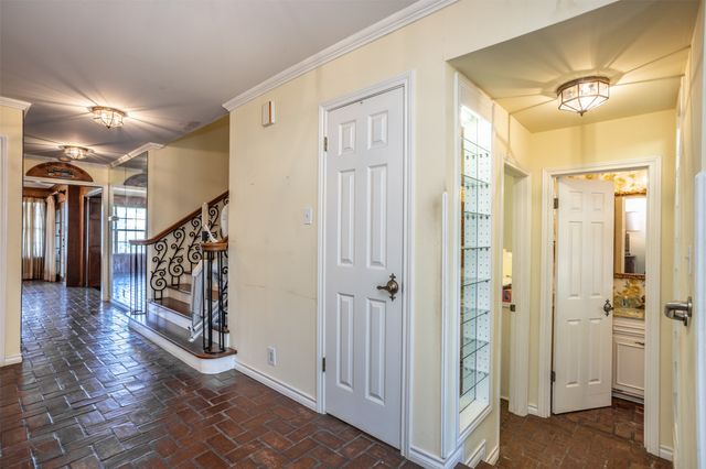 1010 Aspen Road, Gainesville, TX 76240