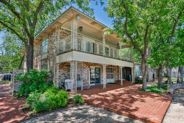 1010 Aspen Road, Gainesville, TX 76240