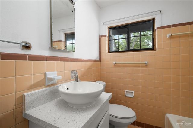 1808 N Cummings Avenue, Mission, TX 78572