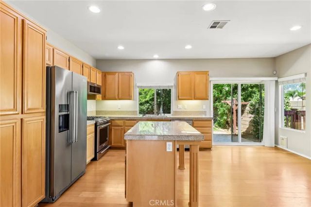 1239 Cragstone Drive, Hemet, CA 92545