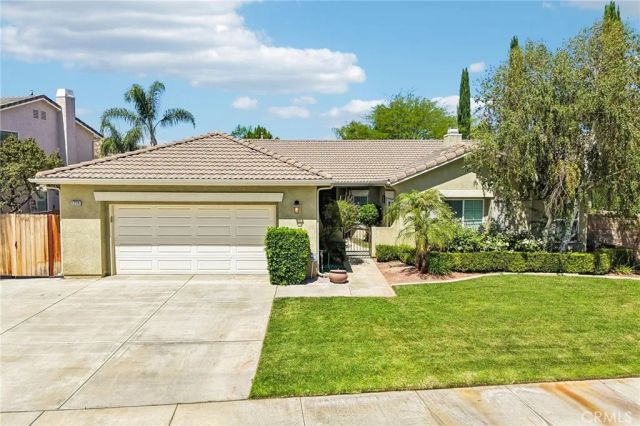 1239 Cragstone Drive, Hemet, CA 92545