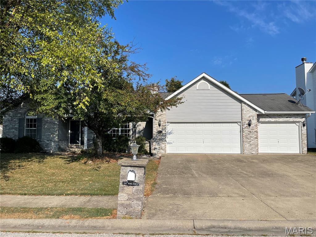 5412 Wake Forest Drive, Fairview Heights, IL 62208